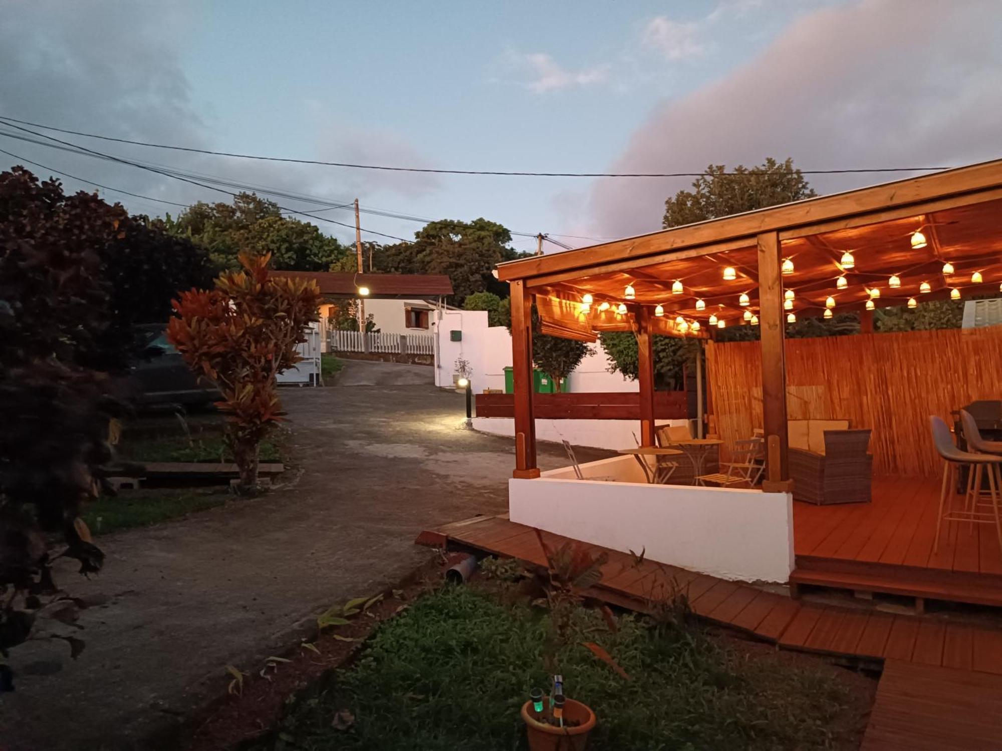 Les Bungalows Du Chateau D'O Petite Île Kültér fotó
